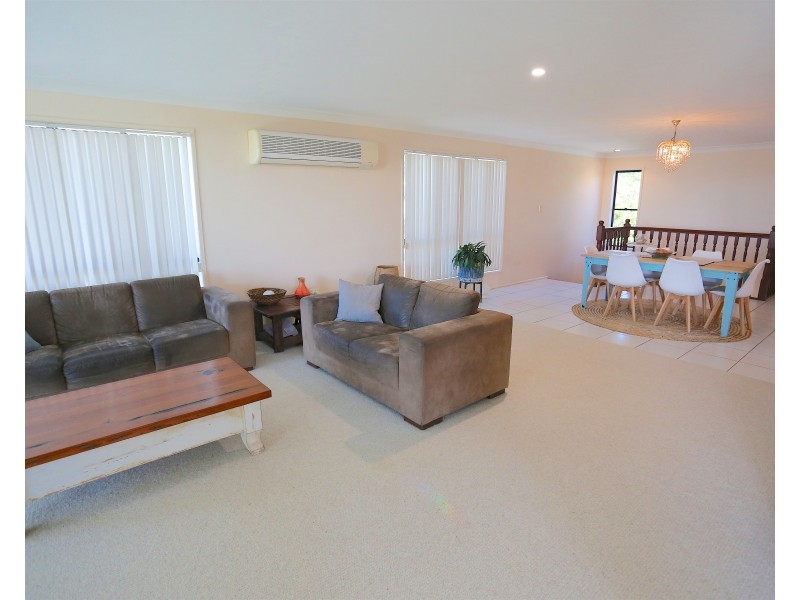 912 Scenic Highway, Kinka Beach QLD 4703