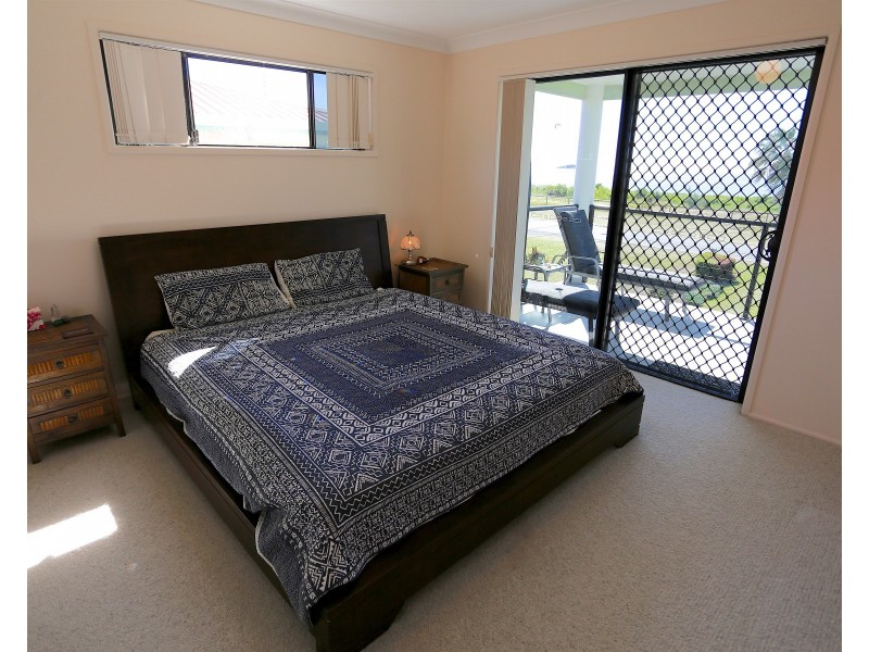 912 Scenic Highway, Kinka Beach QLD 4703
