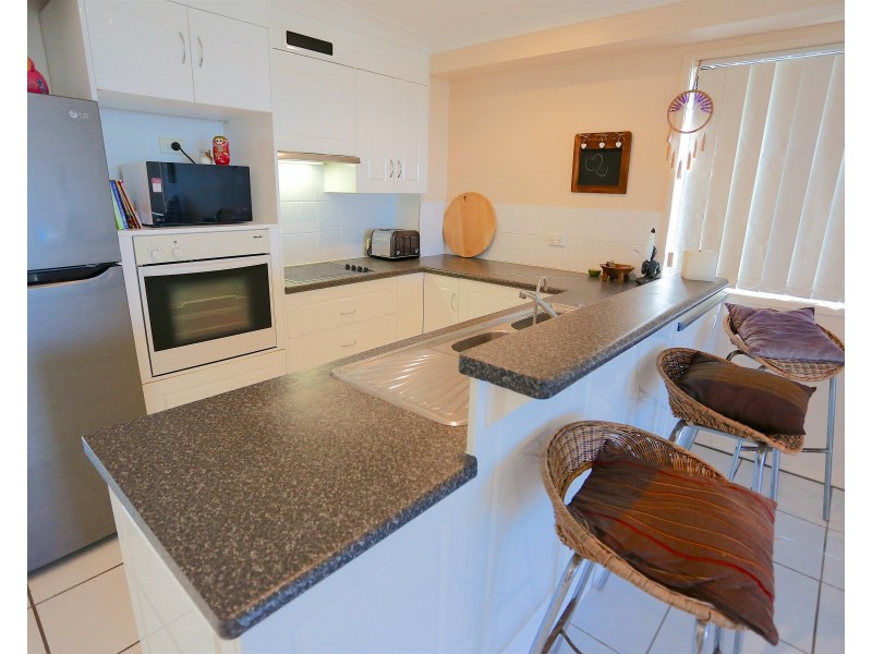 912 Scenic Highway, Kinka Beach QLD 4703