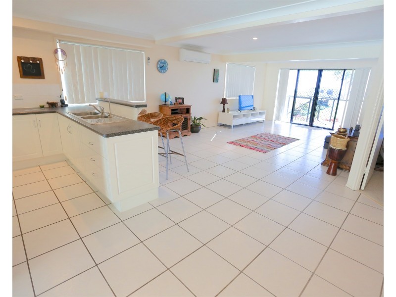 912 Scenic Highway, Kinka Beach QLD 4703