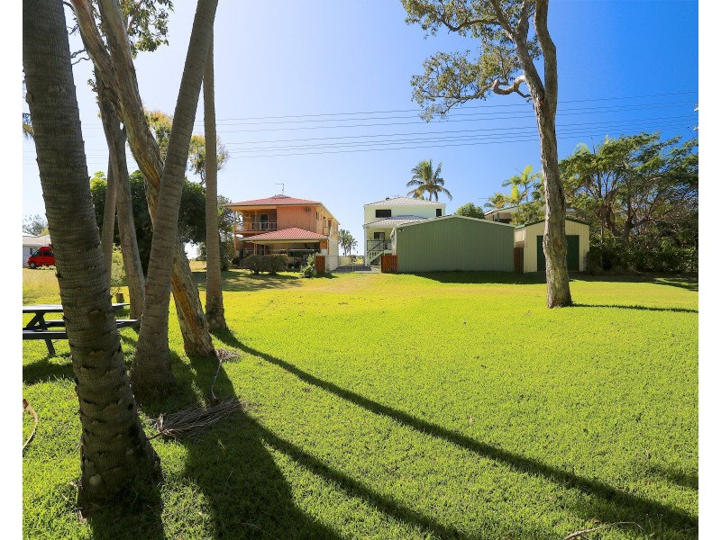 912 Scenic Highway, Kinka Beach QLD 4703