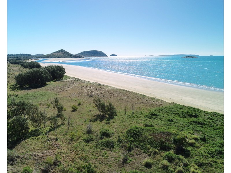 912 Scenic Highway, Kinka Beach QLD 4703
