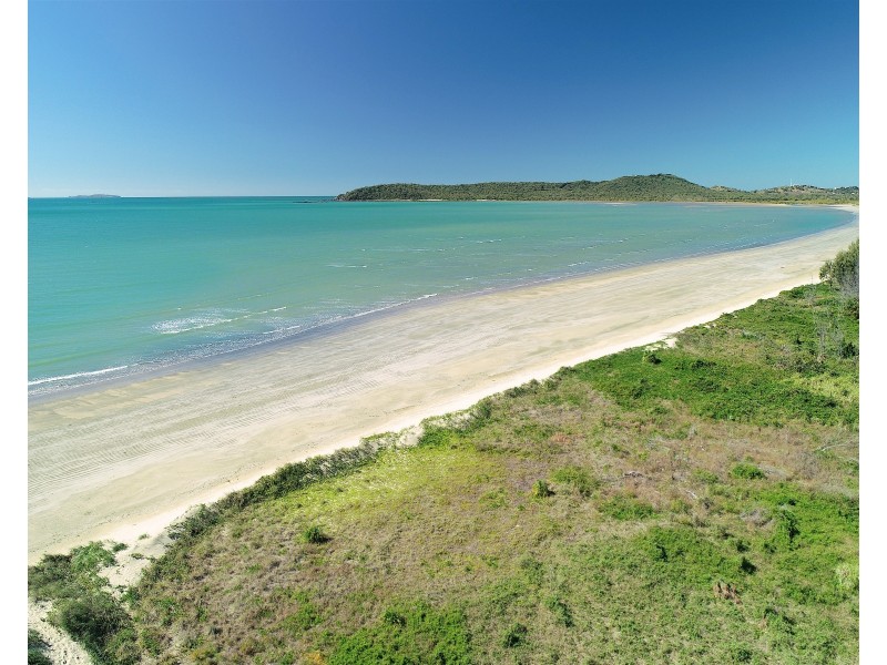 912 Scenic Highway, Kinka Beach QLD 4703