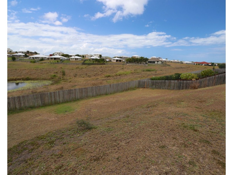 24 Falcon Crest, Zilzie QLD 4710