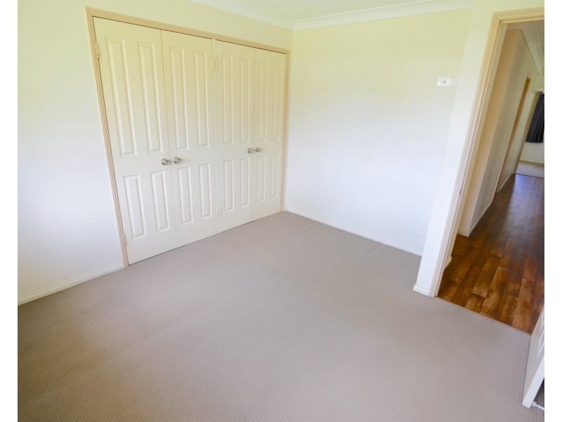 6 Hitchcock Lane, Keppel Sands QLD 4702