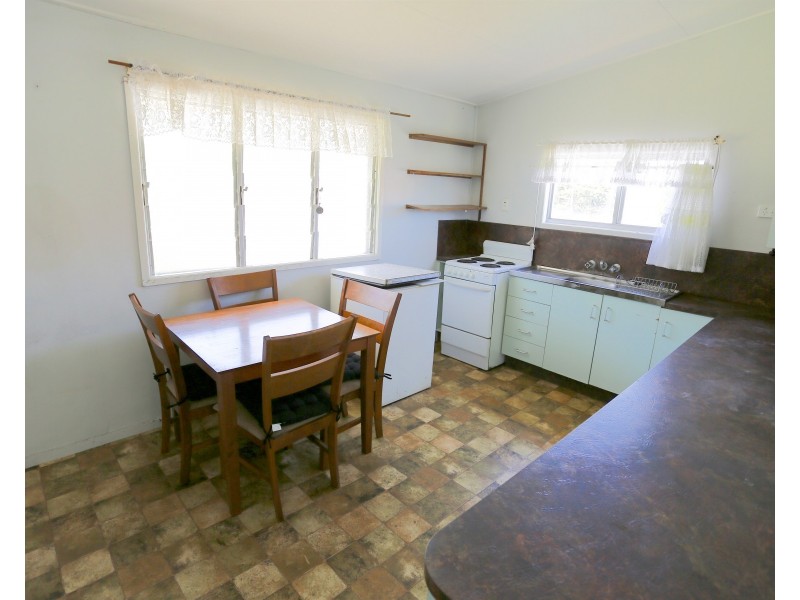 5 Archer Street, Emu Park QLD 4710