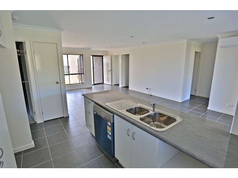 44 Eagle Heights, Zilzie QLD 4710