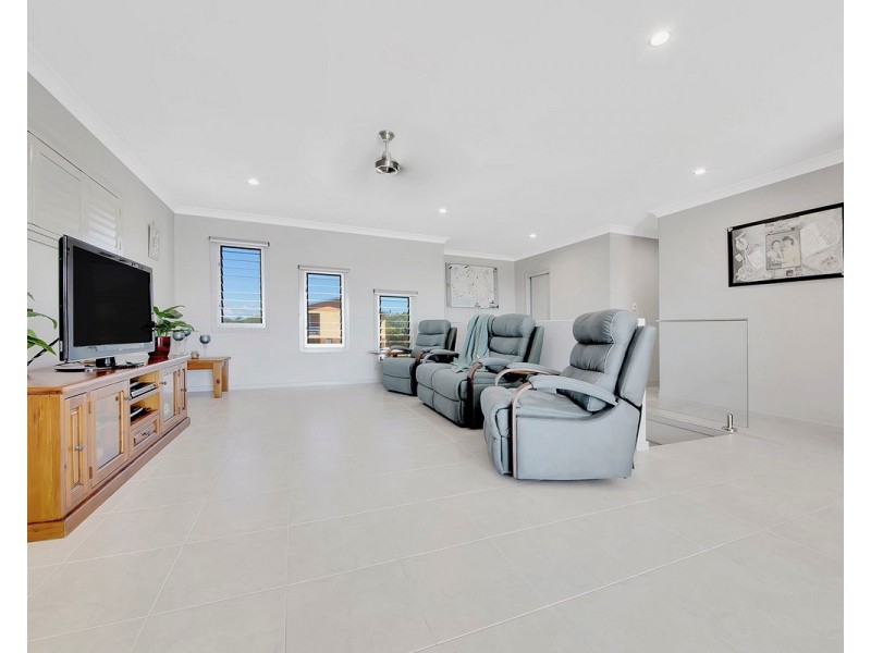 13 Arthur Street, Zilzie QLD 4710