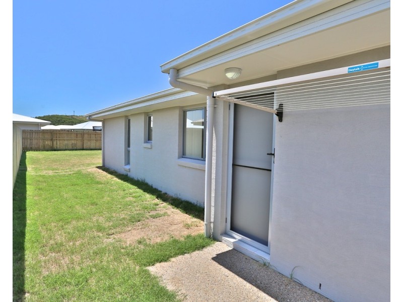 19 Beachside Circuit, Mulambin QLD 4703