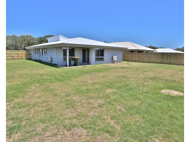 19 Beachside Circuit, Mulambin QLD 4703