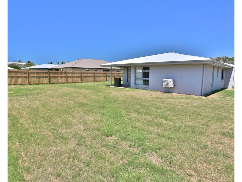 19 Beachside Circuit, Mulambin QLD 4703