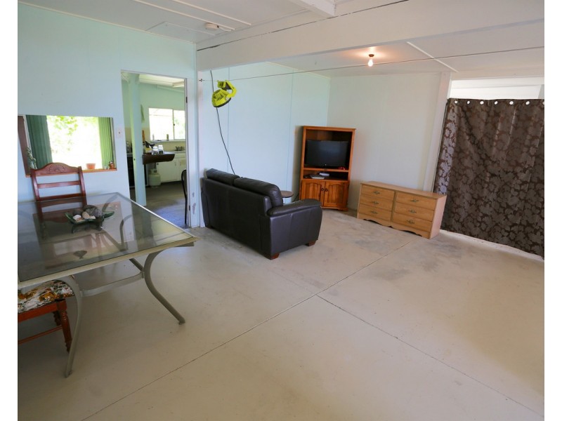 16 Bright Street, Emu Park QLD 4710