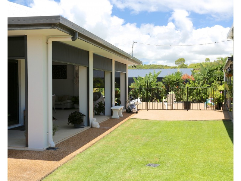 20 Peninsula Place, Rosslyn QLD 4703