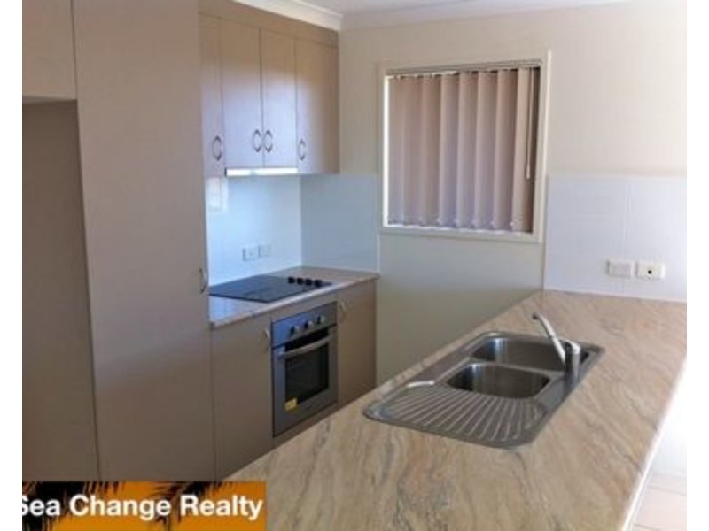 7 Eagle Heights, Zilzie QLD 4710