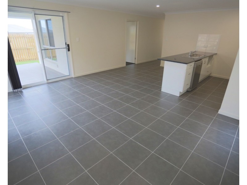 6 Ocean View Drive, Zilzie QLD 4710