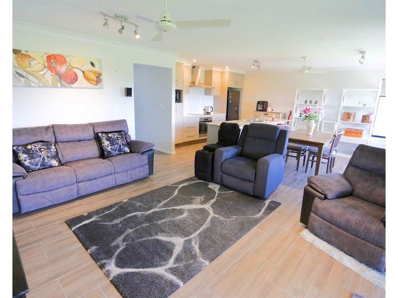 2 Eagle Heights, Zilzie QLD 4710