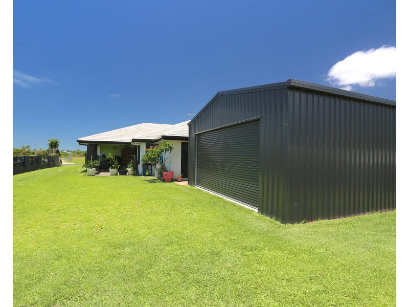 2 Eagle Heights, Zilzie QLD 4710