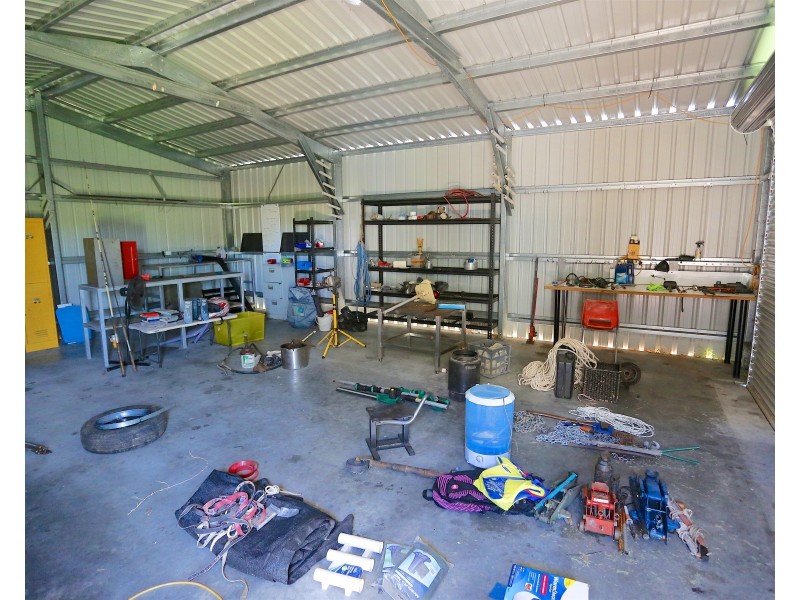 2 Eagle Heights, Zilzie QLD 4710