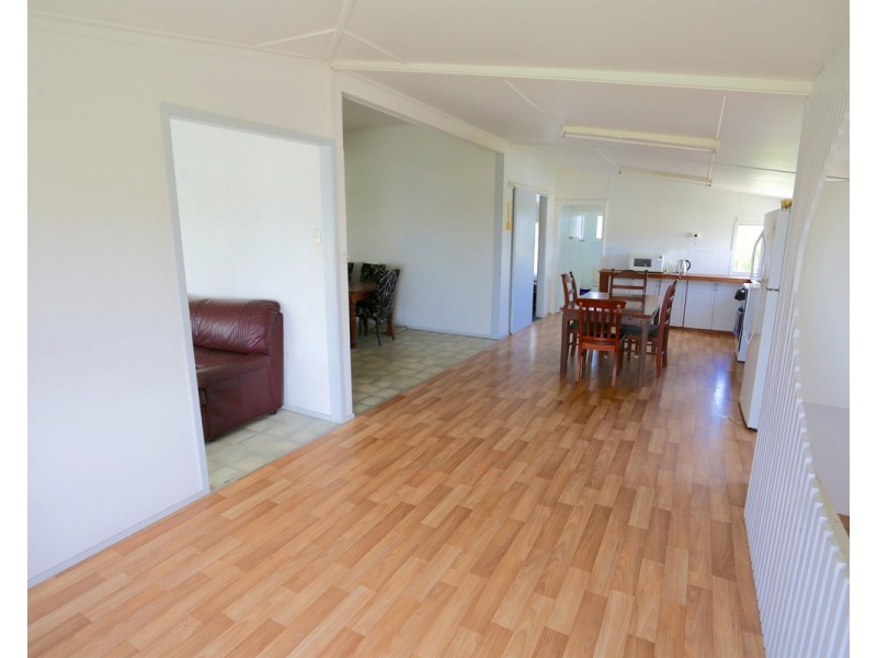 16 Bright Street, Emu Park QLD 4710