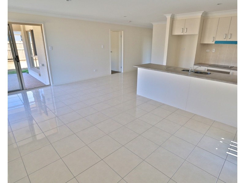 21 Beachside Circuit, Mulambin QLD 4703