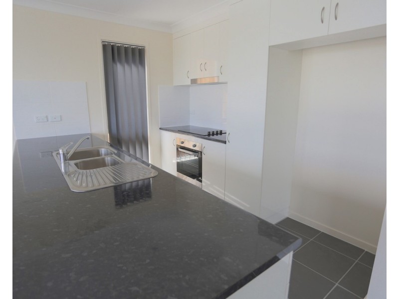 11 Ocean View Drive, Zilzie QLD 4710