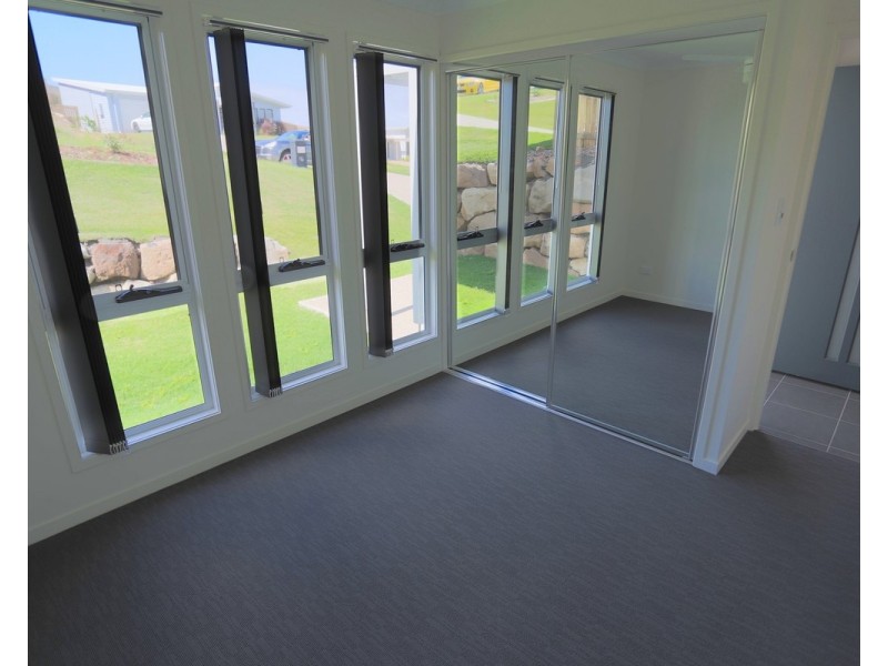 11 Ocean View Drive, Zilzie QLD 4710