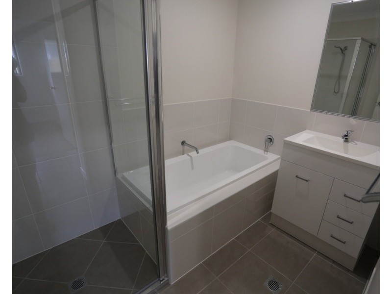 42A Falcon Crest, Zilzie QLD 4710