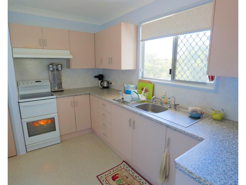 11 Evelyn Street, Zilzie QLD 4710