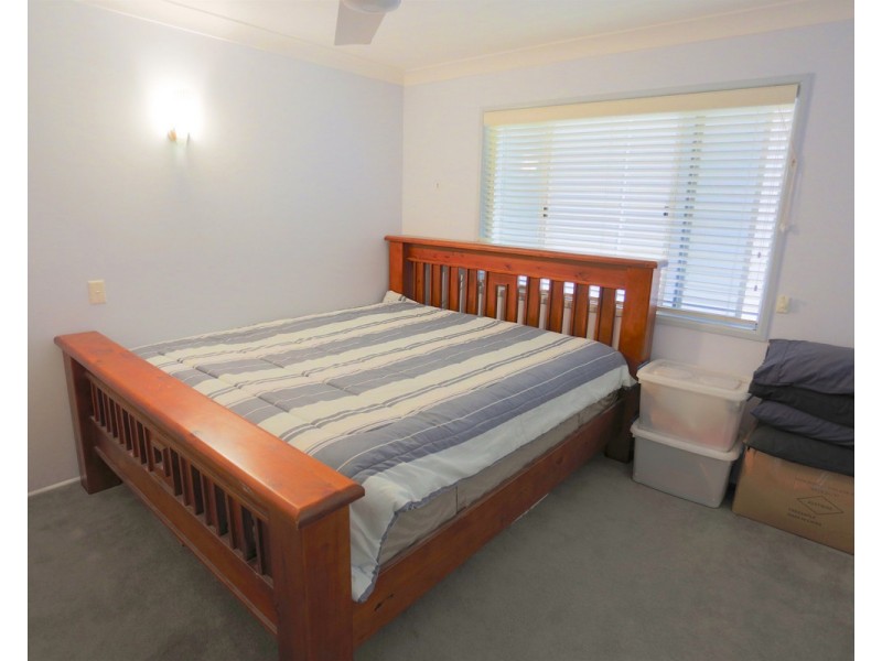 11 Evelyn Street, Zilzie QLD 4710
