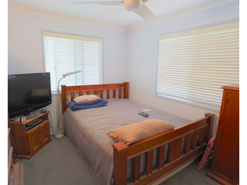 11 Evelyn Street, Zilzie QLD 4710