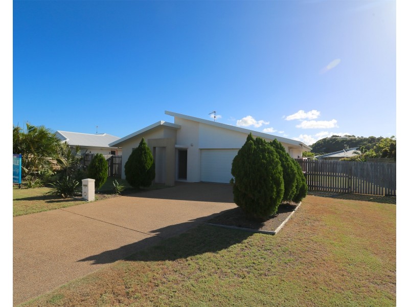 8 Waterpark Drive, Mulambin QLD 4703