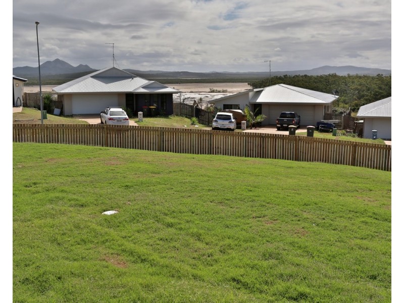 23 Falcon Crest, Zilzie QLD 4710