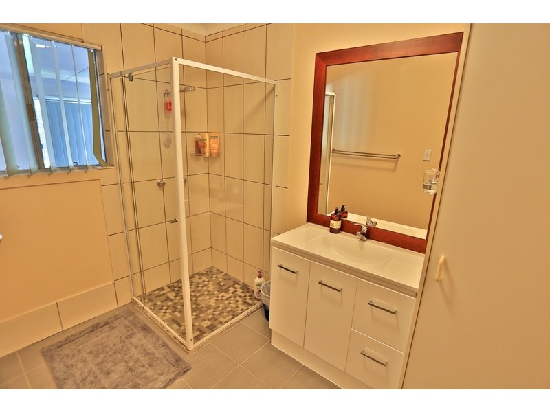 27 Ware Avenue, Causeway Lake QLD 4703