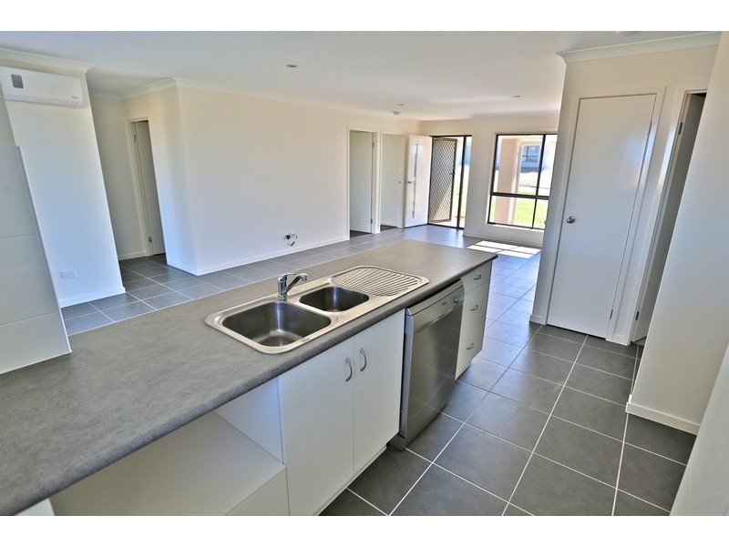 35 Timbers Beach Road, Zilzie QLD 4710