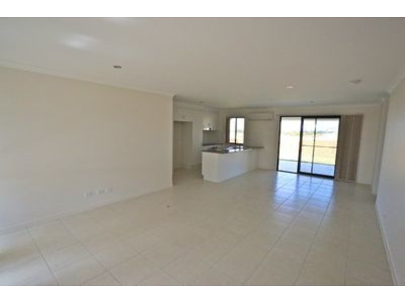35 Eagle Heights, Zilzie QLD 4710