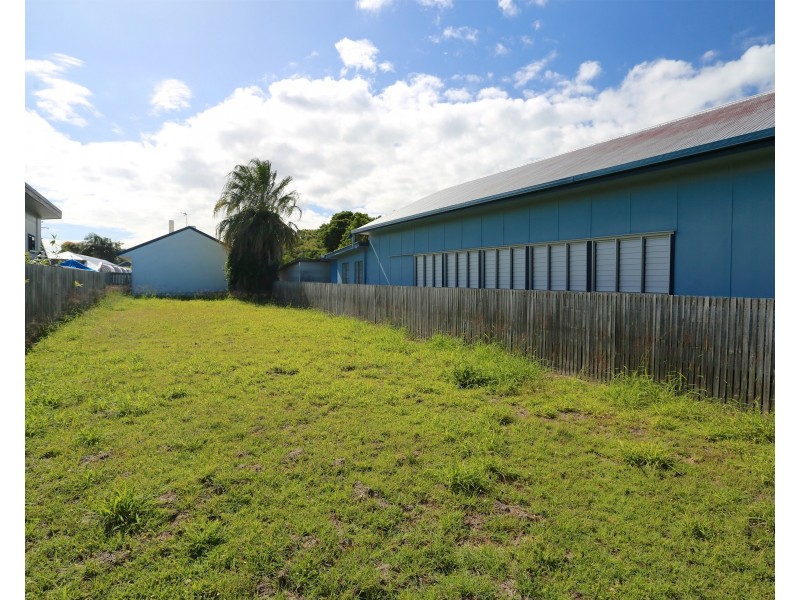 7 Dingwall Street, Keppel Sands QLD 4702