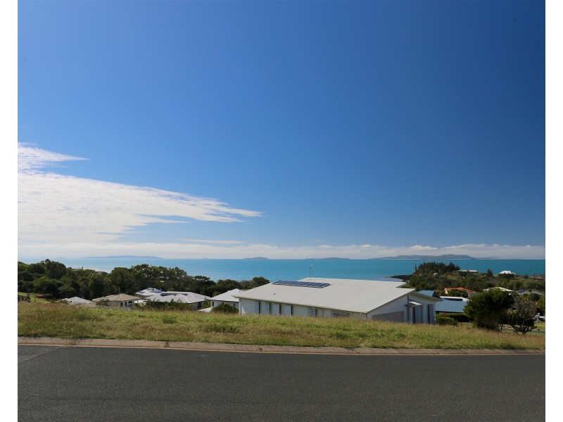 17 Paradise Way, Emu Park QLD 4710