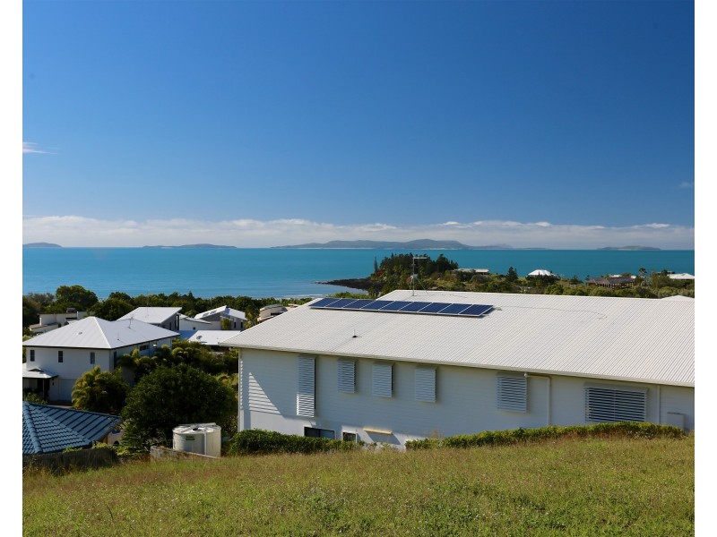 17 Paradise Way, Emu Park QLD 4710