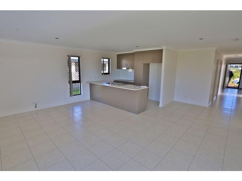 9 Eagle Heights, Zilzie QLD 4710