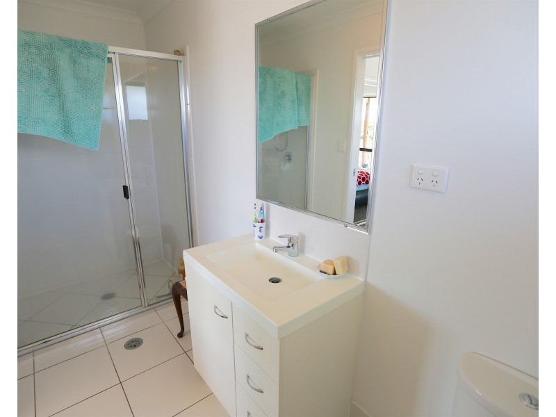 28 Falcon Crest, Zilzie QLD 4710