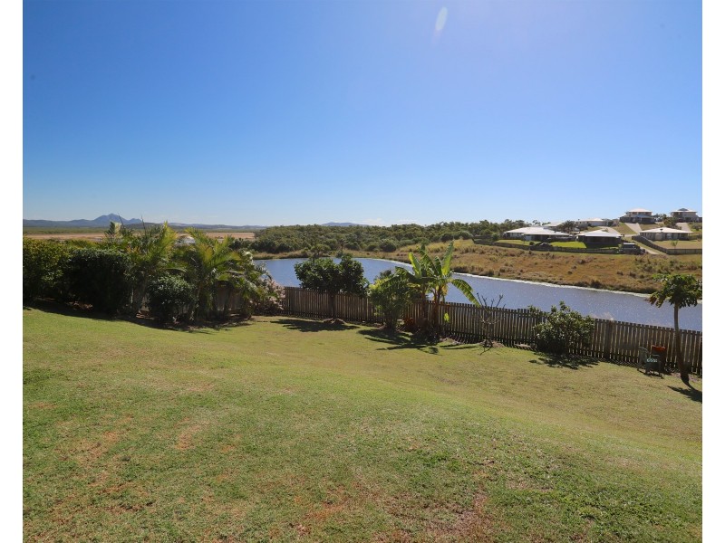 28 Falcon Crest, Zilzie QLD 4710