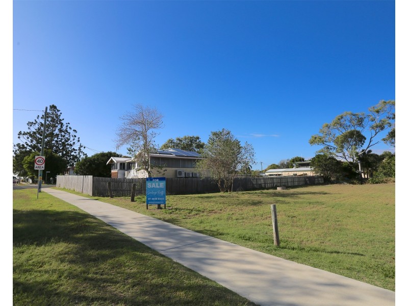 32 Roden Street, Keppel Sands QLD 4702