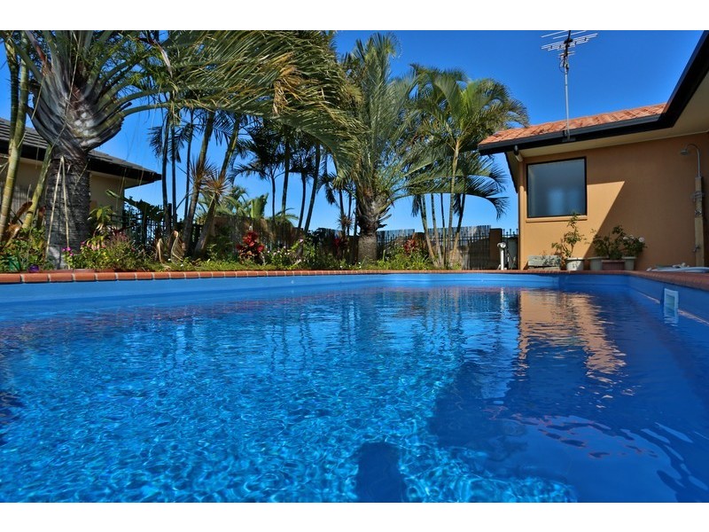 2 San Marino Way, Zilzie QLD 4710