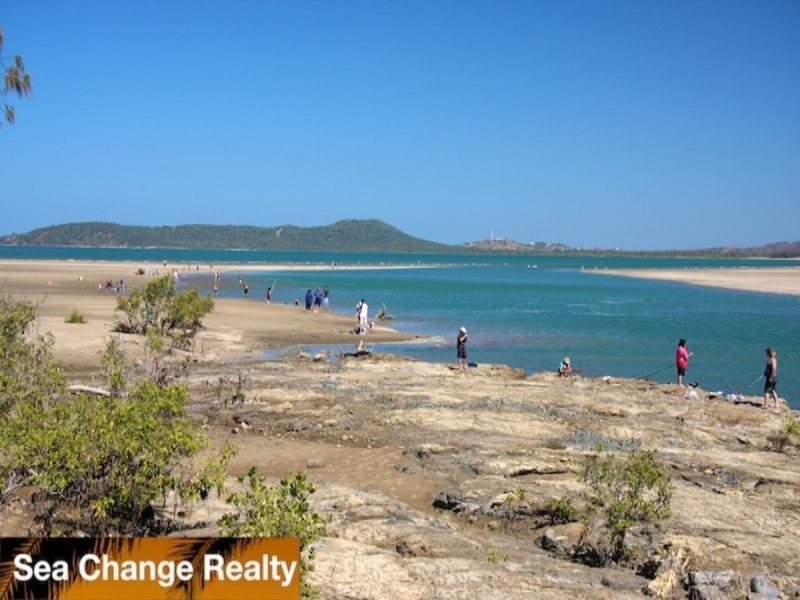 780 Scenic Highway, Kinka Beach QLD 4703
