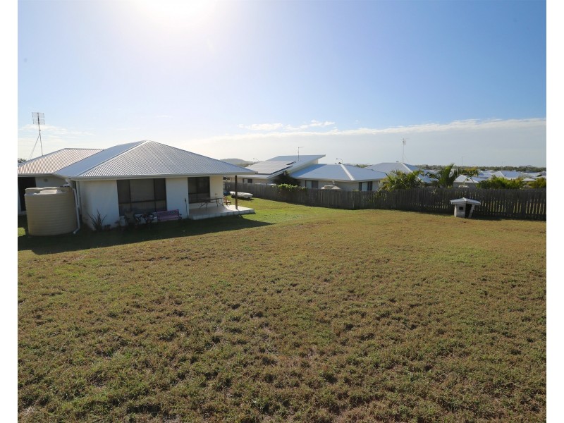 11 Falcon Crest, Zilzie QLD 4710