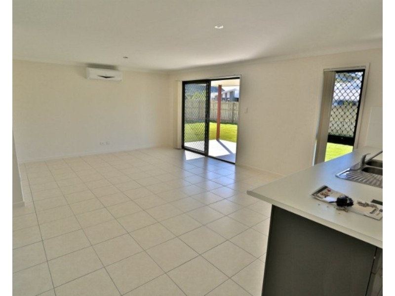 23 Beachside Circuit, Mulambin QLD 4703