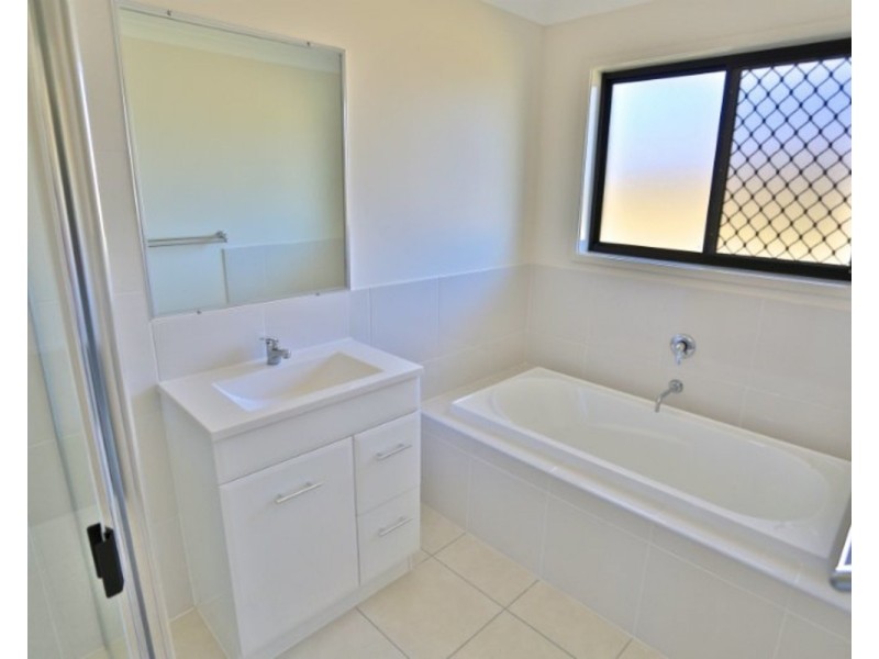 23 Beachside Circuit, Mulambin QLD 4703