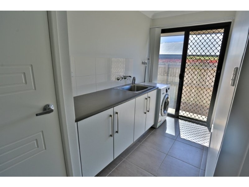 7 Spinnaker Drive, Mulambin QLD 4703