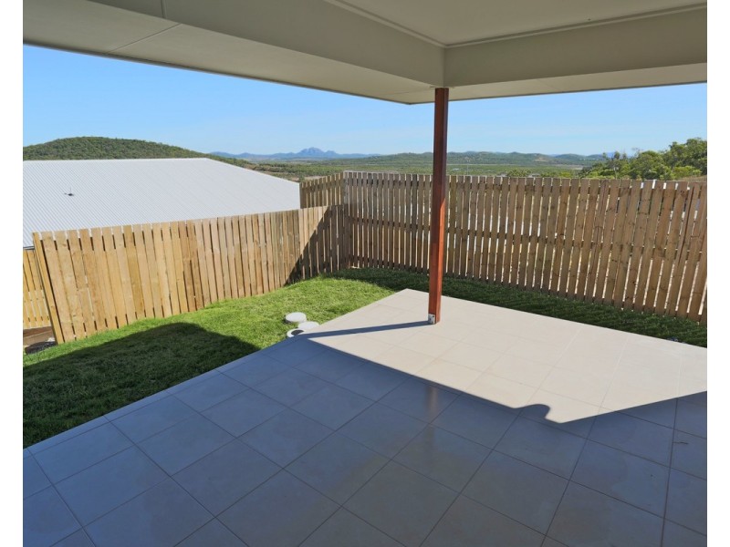 8 Barclay Avenue, Zilzie QLD 4710