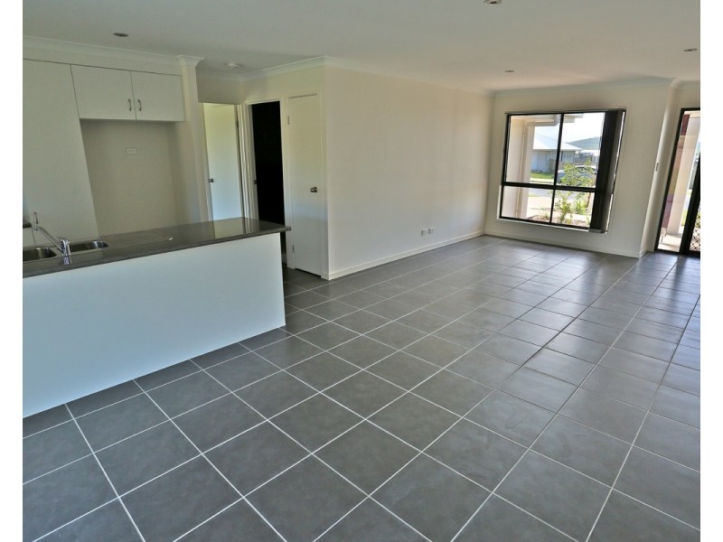 44 Eagle Heights, Zilzie QLD 4710